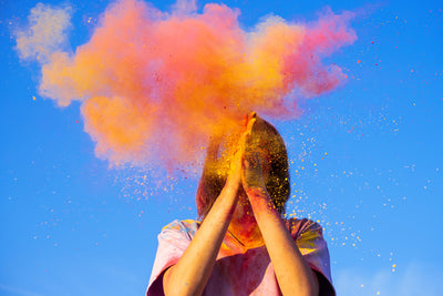 Classement des événements colorés avec poudres Nouwee.